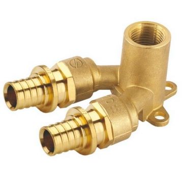 3400.34 Коліно настінне прохідне Ø20 x 1/2" ВР х Ø20 (натяжна гільза) GENERAL FITTINGS