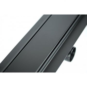 Решетка PLAIN BLACK полированная нержавеющая L800 мм Capricorn S.A. (9-2995-800-00-35-10)